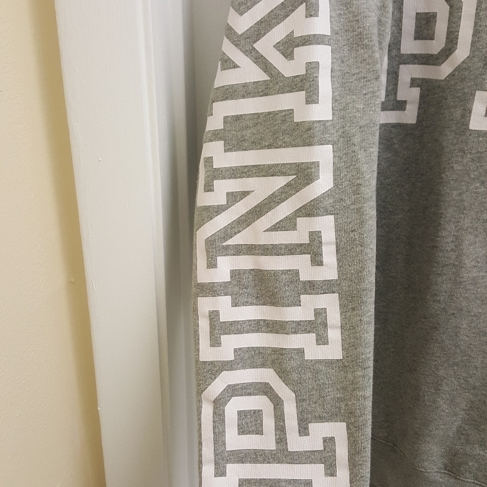 Worn twice VS PINK Super Warm sweater size large - Picture 4 of 5